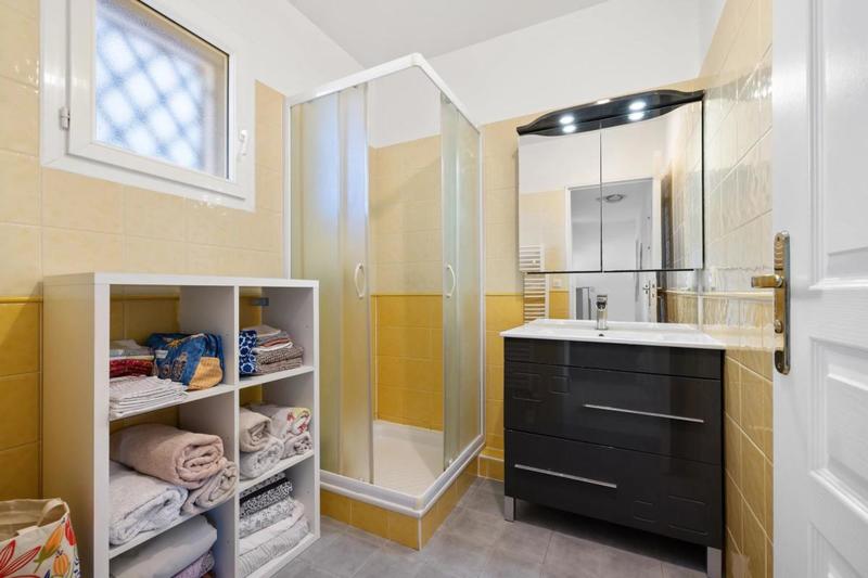 Maison - 98 m² - 4 pièces