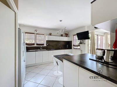 Maison - 133 m² - 6 pièces