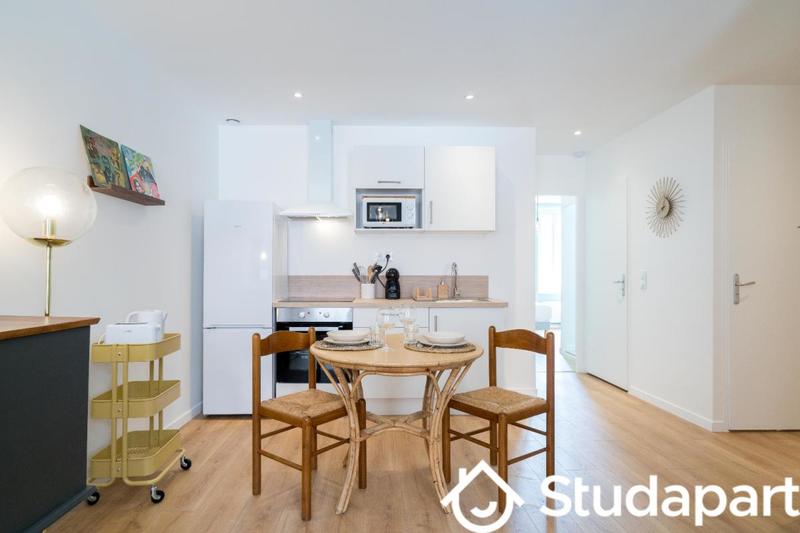 Chambre - 11 m² - 1 pièce