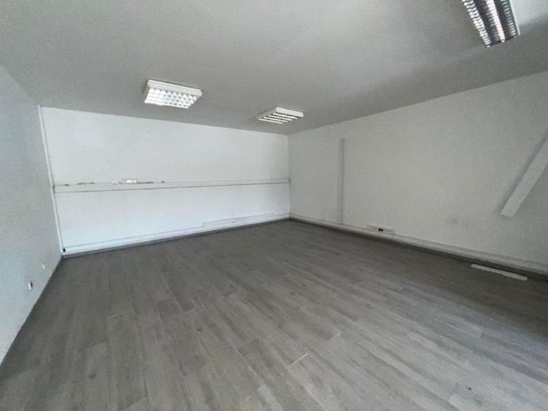 Local commercial - 135 m²