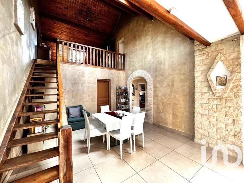 Maison - 161 m² - 7 pièces