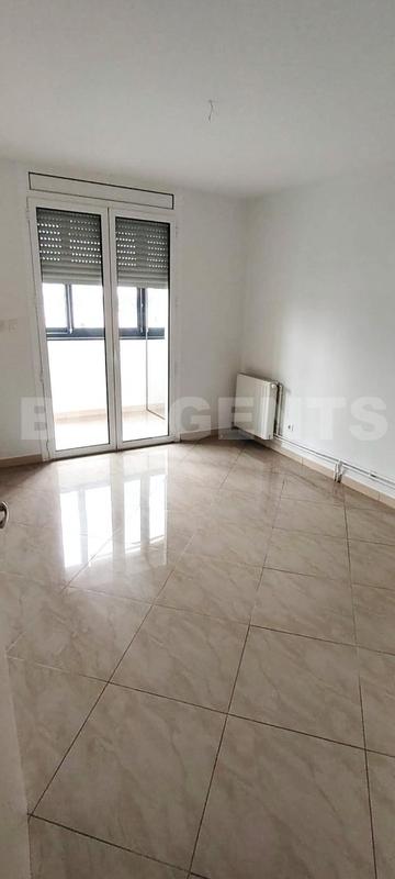 Appartement - 100 m² - 4 pièces