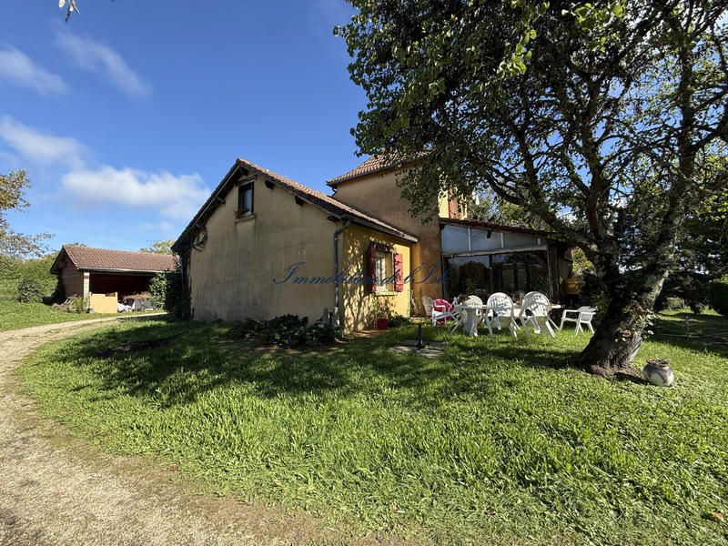 Maison - 159 m² - 6 pièces