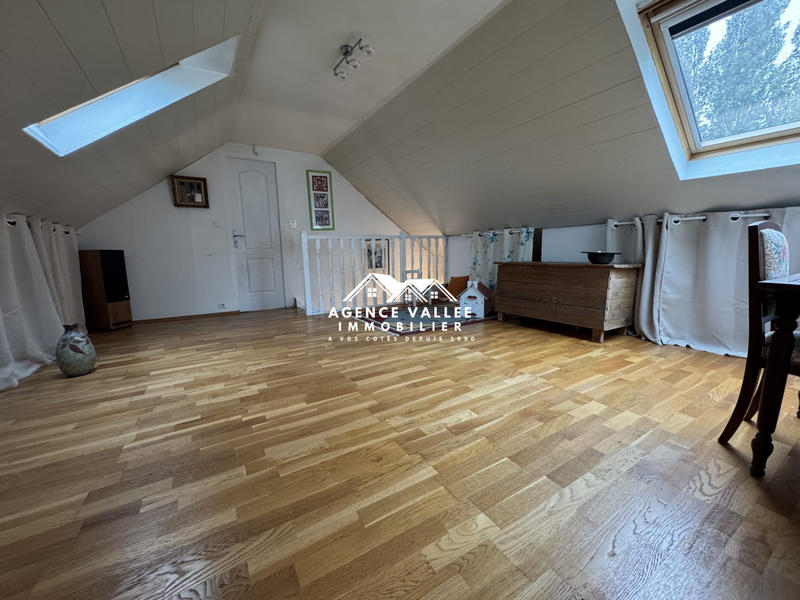 Maison - 102 m² - 6 pièces