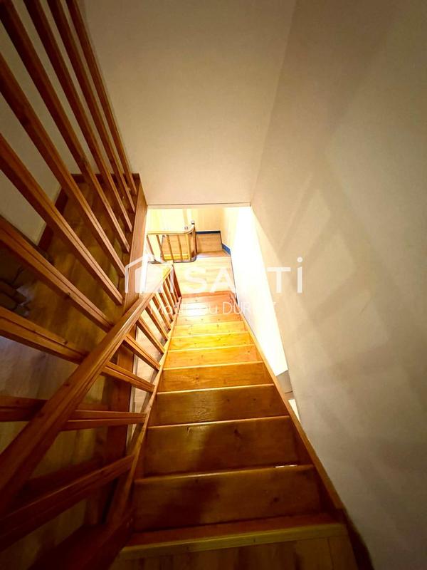 Maison - 90 m² - 5 pièces