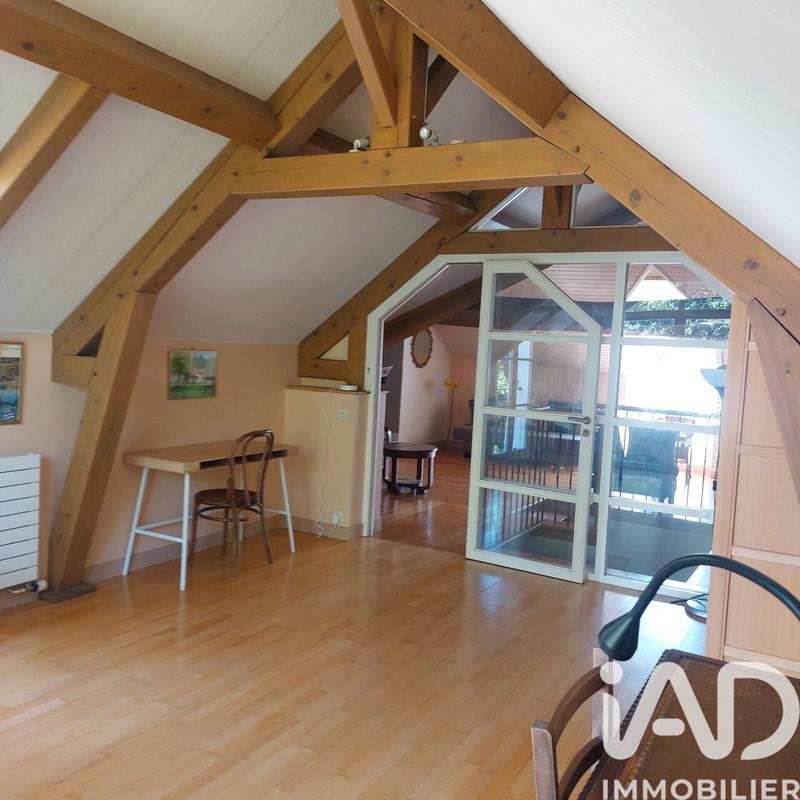 Maison - 215 m² - 8 pièces