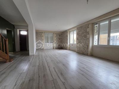 Maison ancienne - 122 m² - 4 pièces