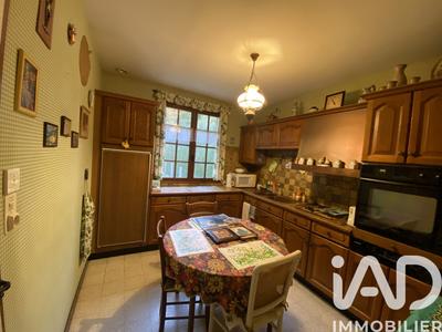 Maison - 104 m² - 7 pièces