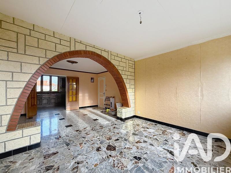 Maison - 93 m² - 5 pièces