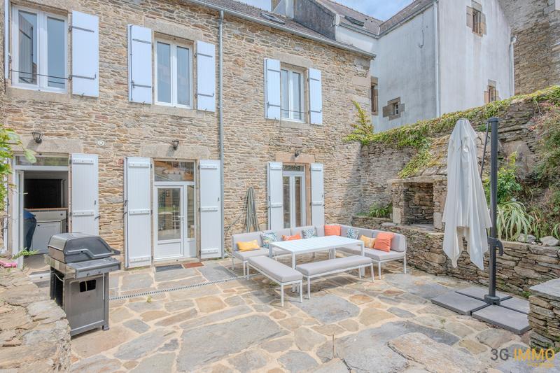 Maison ancienne - 190 m² - 7 pièces