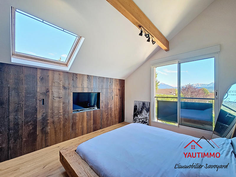 Maison - 203 m² - 7 pièces