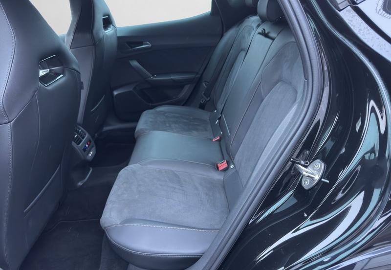 Cupra Formentor Vz 272 Hybride Rechargeable / Toit Ouvrant Coffre Elec Sieges à Memoire Regulatuer de Distance