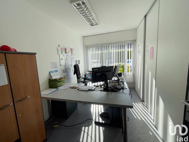 Local commercial - 1 833 m²