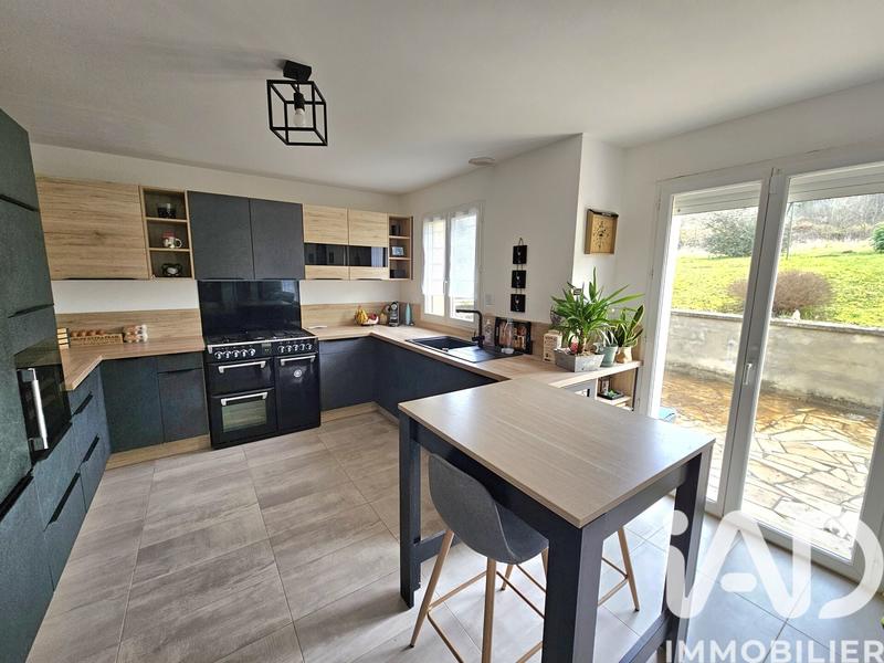 Maison - 170 m² - 7 pièces