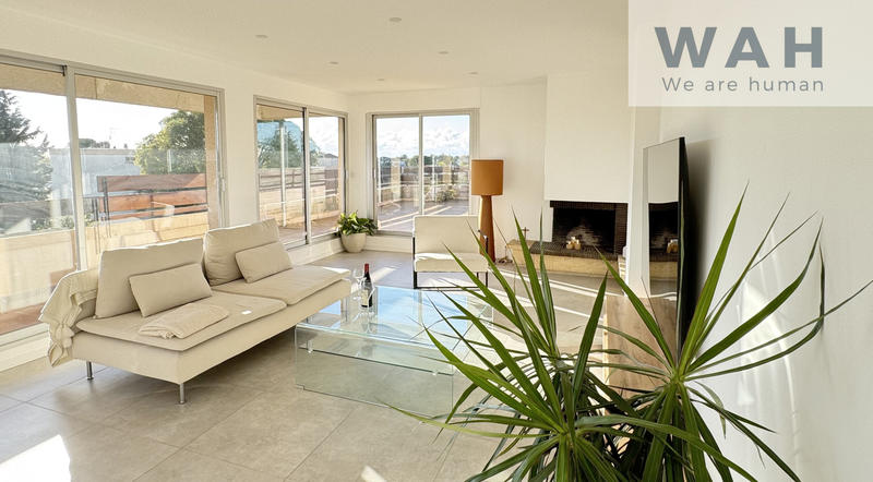 Loft - 101 m² - 4 pièces