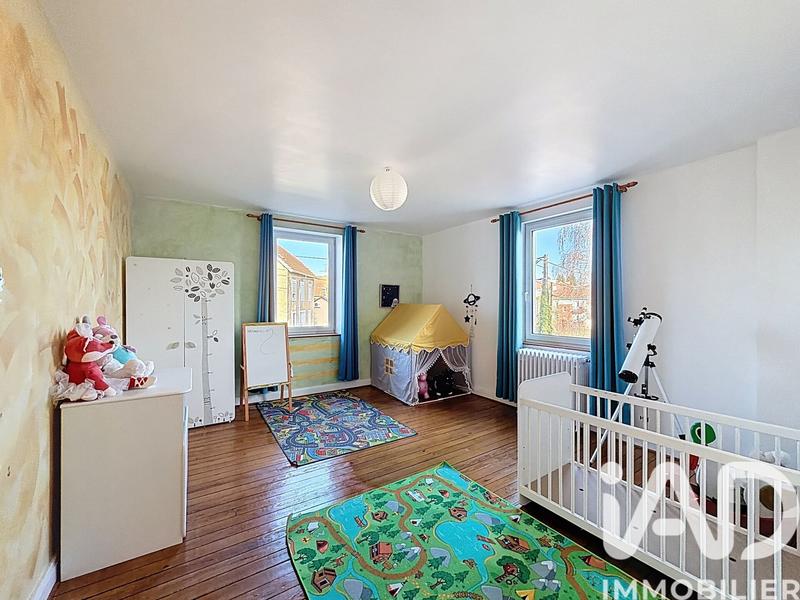 Maison - 283 m² - 8 pièces