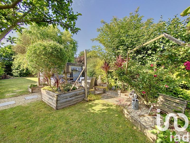 Maison - 211 m² - 11 pièces