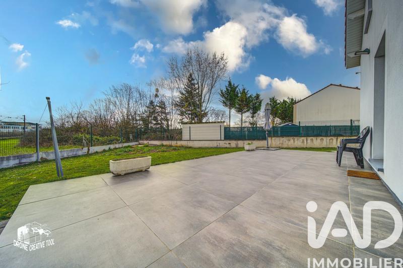 Maison - 202 m² - 6 pièces