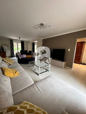 Maison - 165 m² - 8 pièces