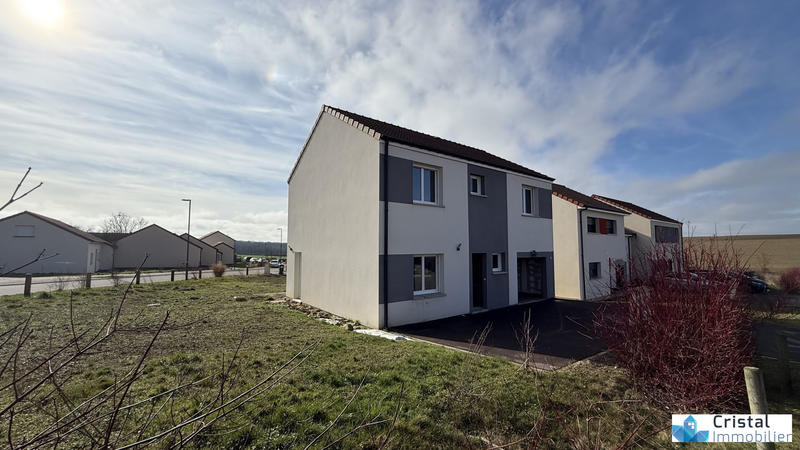 Maison - 110 m² - 6 pièces