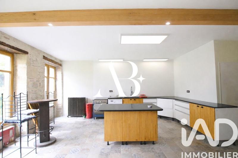 Maison - 291 m² - 8 pièces