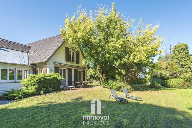 Villa - 208 m² - 5 pièces