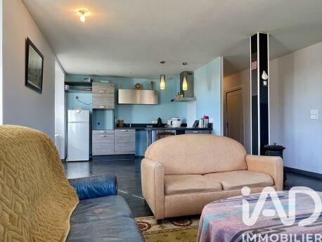 Maison - 240 m² - 10 pièces