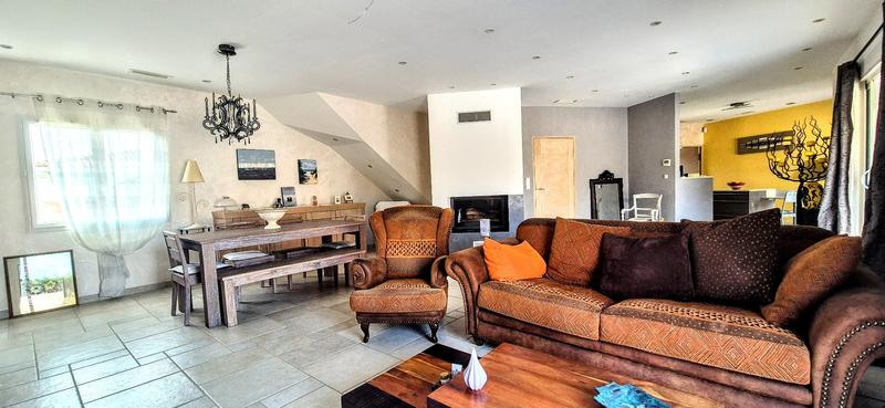 Maison - 188 m² - 7 pièces