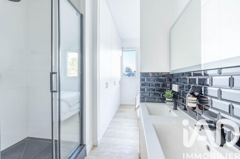 Appartement - 109 m² - 4 pièces