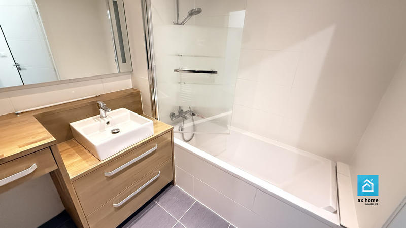 Appartement - 75 m² - 3 pièces