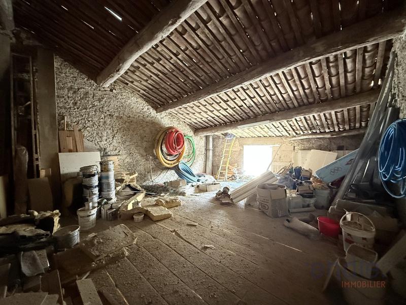 Maison - 190 m² - 2 pièces