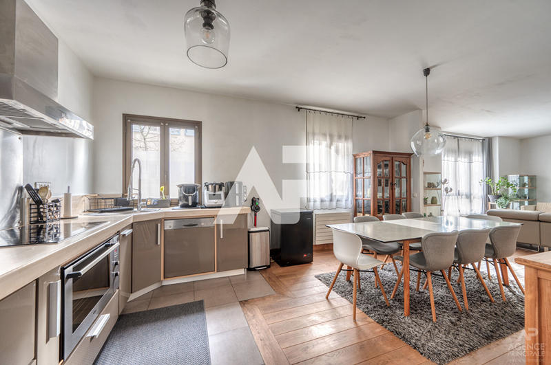 Appartement - 118 m² - 5 pièces