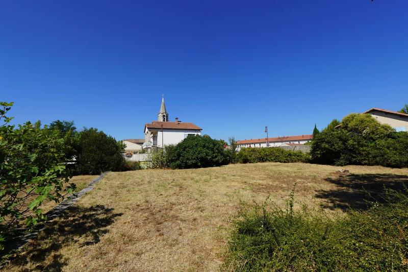 Maison - 240 m² - 11 pièces