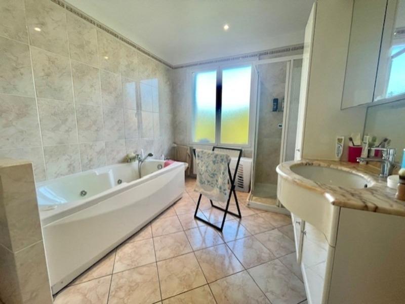 Maison - 151 m² - 5 pièces