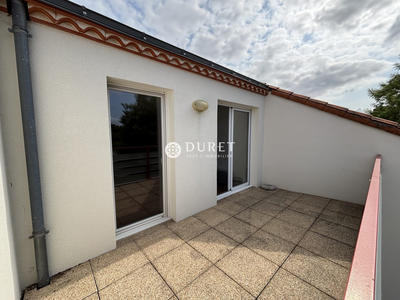 Appartement - 80 m² - 4 pièces