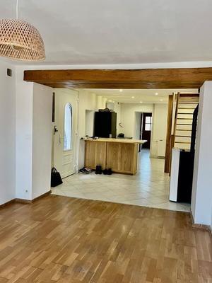 Maison traditionnelle - 80 m² - 4 pièces