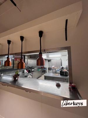 Local commercial - 470 m² - 1 pièce