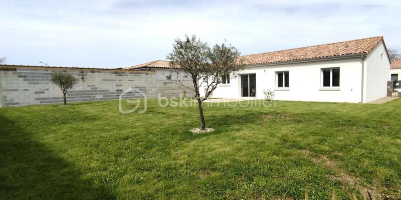 Maison - 99 m² - 4 pièces