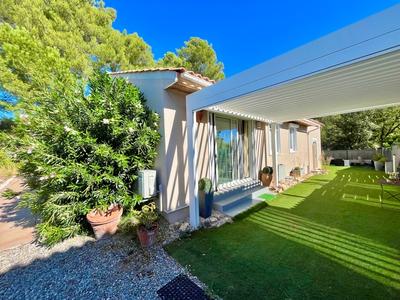 Maison - 104 m² - 5 pièces