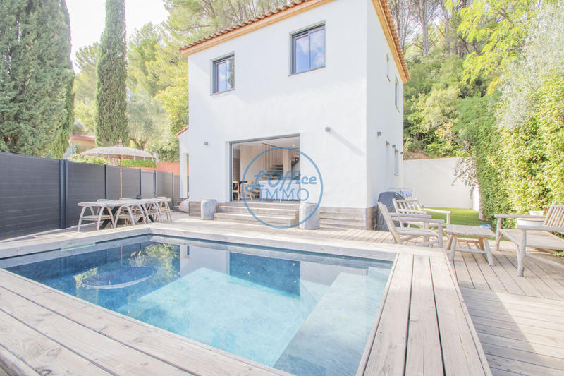 Villa - 100 m² - 4 pièces