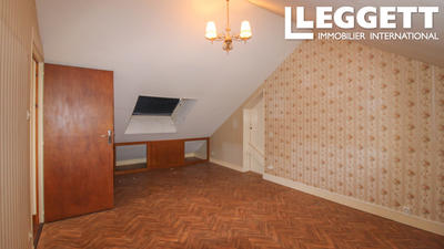 Maison - 110 m² - 8 pièces