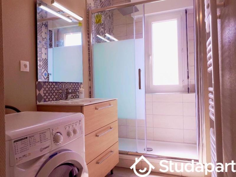 Chambre - 13 m² - 1 pièce