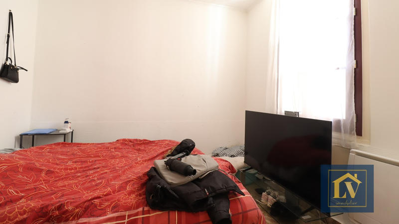 Immeuble - 9 pièces