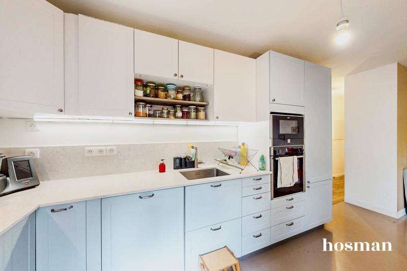 Appartement - 90 m² - 4 pièces