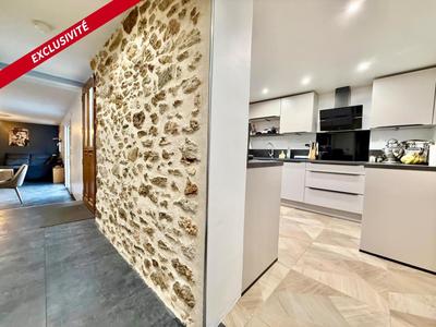 Maison - 118 m² - 6 pièces