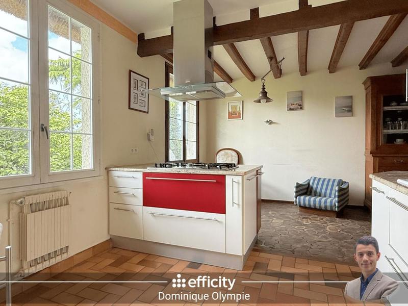 Maison - 231 m² - 9 pièces