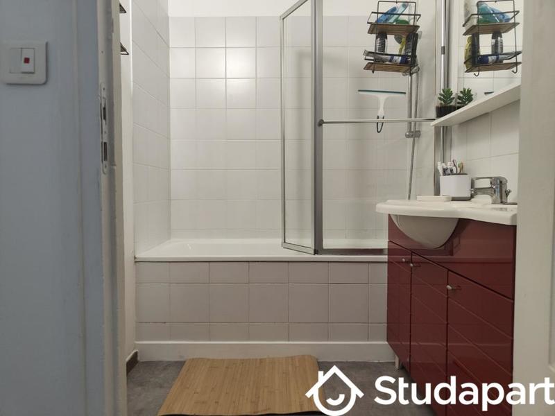 Chambre - 9 m² - 1 pièce