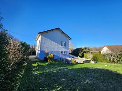 Maison - 127 m² - 6 pièces