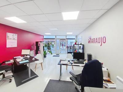 Immeuble - 200 m² - 9 pièces