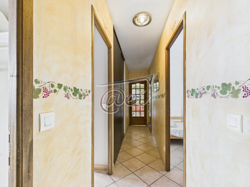 Villa - 100 m² - 5 pièces